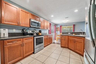 11367 Cocoa Beach Dr in Riverview, FL - Building Photo - Building Photo