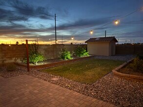 11242 S Sally Dr in Yuma, AZ - Foto de edificio - Building Photo