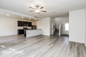 325 Condie Russell Ave in Venus, TX - Building Photo - Building Photo