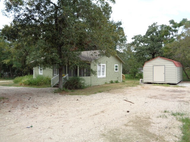 15116 Capitol Hill Rd in Montgomery, TX - Building Photo - Building Photo