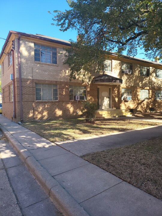 717 N Buffum St in Wichita, KS - Building Photo