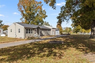 6195 Cedar Springs Rd in Cedar Hill, MO - Building Photo - Building Photo