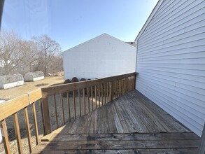 669 Quail Creek Dr in Grayslake, IL - Building Photo - Building Photo