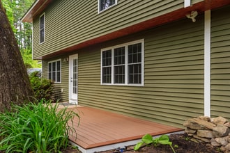 4 Jessica Ln in Hudson, NH - Foto de edificio - Building Photo
