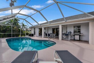 4307 Pelican Blvd in Cape Coral, FL - Building Photo - Building Photo