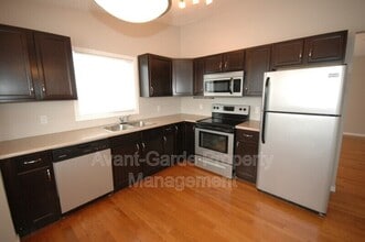 7352-7190 190 St NW in Edmonton, AB - Building Photo - Building Photo