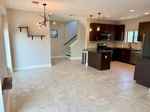 1500 Lorraine Loop in Austin, TX - Building Photo - Building Photo