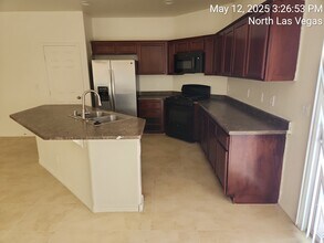 3008 Logan Ave in North Las Vegas, NV - Building Photo - Building Photo