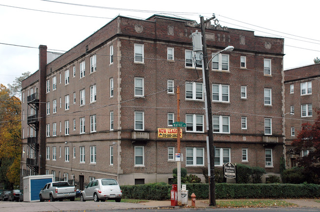 Wayne Manor Apartments in Philadelphia, PA - Building Photo - Building Photo