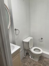 734 Massachusetts St in Lawrence, KS - Building Photo - Building Photo