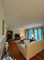 15548 Brewster Rd in East Cleveland, OH - Building Photo
