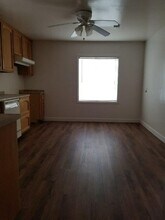 13400 Rosedale Hwy in Bakersfield, CA - Building Photo - Building Photo