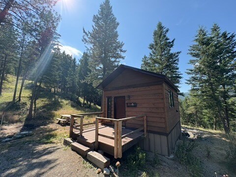 1104 Odeon Trl in Kila, MT - Building Photo
