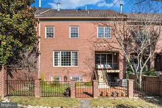 7802 Hidden Meadow Terrace in Potomac, MD - Building Photo - Building Photo