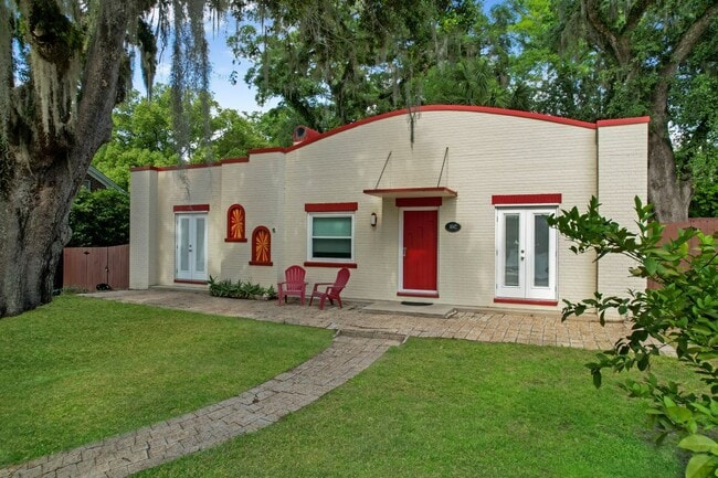1647 Lake Ella Dr in Tallahassee, FL - Foto de edificio - Building Photo