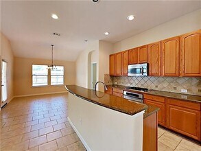4935 Screech Owl Ln in Grand Prairie, TX - Building Photo - Building Photo
