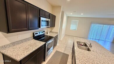 36439 Pampoloma Ave in Maricopa, AZ - Building Photo - Building Photo