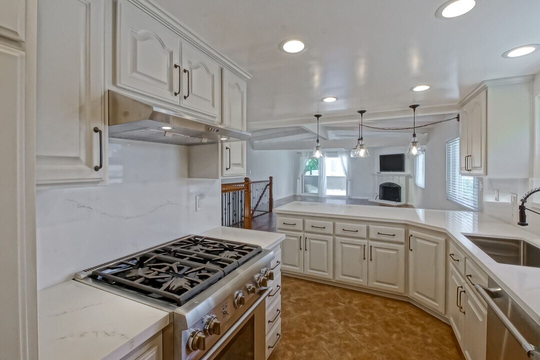 1534 Steinhart Ave in Redondo Beach, CA - Building Photo