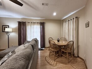 1516 Meadowhill Dr in Mountain Home, AR - Building Photo - Building Photo