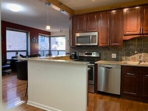 440 N Wabash Ave in Chicago, IL - Building Photo - Building Photo