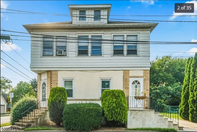 301 N 1st Ave, Unit 301 in Manville, NJ - Building Photo - Building Photo