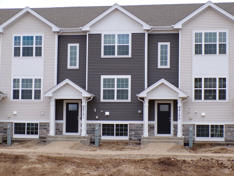 6610 Linden Trl in Wonder Lake, IL - Building Photo