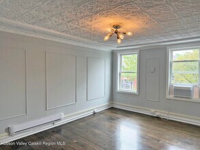 89 N Front St in Kingston, NY - Building Photo - Building Photo