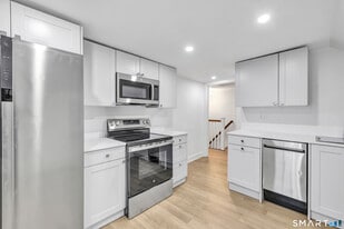 315 Main St in Westport, CT - Building Photo