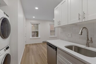 104 Saint Botolph St, Unit 5 in Boston, MA - Foto de edificio - Building Photo