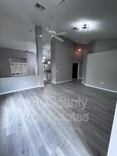 6221 Misty Meadow Loop in New Port Richey, FL - Building Photo - Building Photo