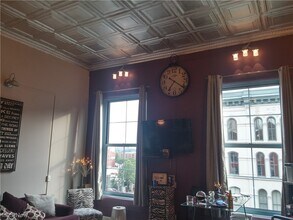 408 W St Clair Ave-Unit -416 in Cleveland, OH - Building Photo - Building Photo