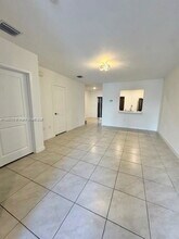 557 NE 5th Terrace in Florida City, FL - Building Photo - Building Photo