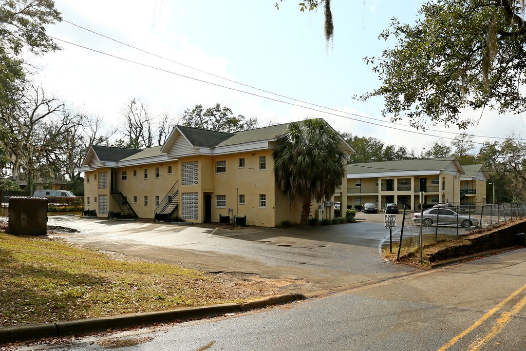 Palm Beach Apartments in Tallahassee, FL - Foto de edificio