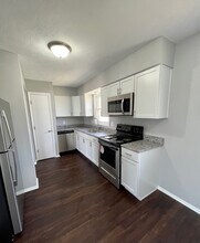 6606 S 108th Terrace in Omaha, NE - Building Photo - Building Photo