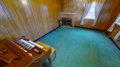 6250 Sterner Dr in Spring Grove, PA - Building Photo - Building Photo