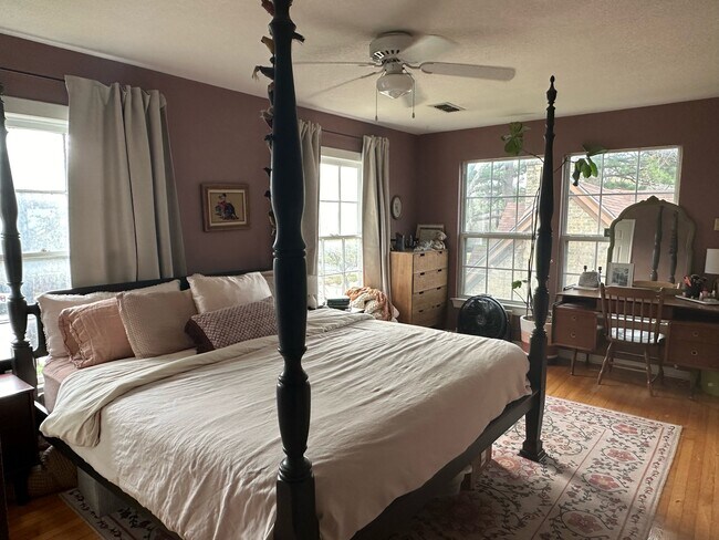 2019 N Bell Ave, Unit B