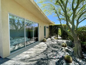 2706 Alexander Club Dr in Palm Springs, CA - Building Photo - Building Photo