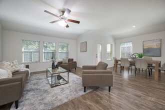 3108 Dominion St in Denton, TX - Building Photo - Building Photo