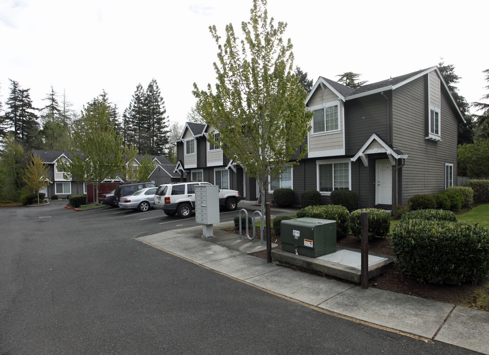 9721-9771 SW Denney Rd in Beaverton, OR - Foto de edificio