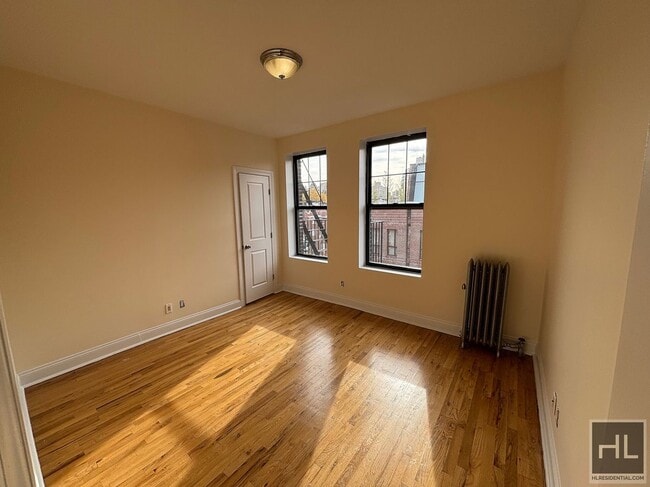 West 11th Street in New York, NY - Foto de edificio - Building Photo