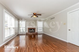 324 Autumn Peak Dr in Fenton, MO - Foto de edificio - Building Photo