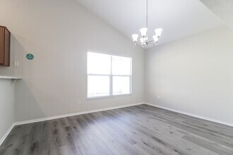 1029 Beckstrom Dr in Oviedo, FL - Foto de edificio - Building Photo