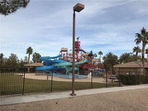 370 Broken Par Dr in Las Vegas, NV - Building Photo - Building Photo