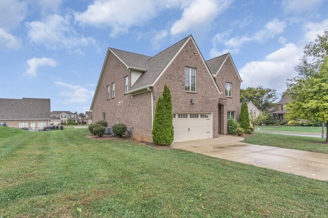 6093 Kidman Ln in Spring Hill, TN - Building Photo - Building Photo