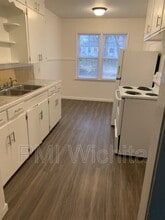 2328 S Broadview St in Wichita, KS - Building Photo - Building Photo