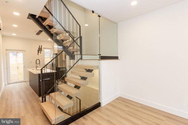 1544 N Darien St in Philadelphia, PA - Foto de edificio - Building Photo