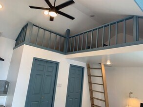 710 Twin Oaks St in Houston, TX - Building Photo - Building Photo