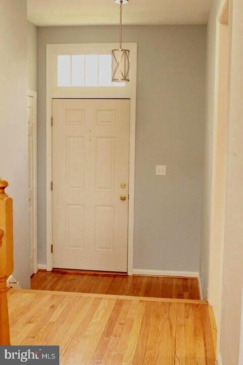 19031 Gallop Dr in Germantown, MD - Building Photo