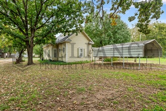 109 N Emporia St in Haven, KS - Building Photo - Building Photo