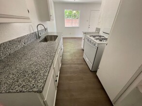 4357 College Way in Olivehurst, CA - Foto de edificio - Building Photo